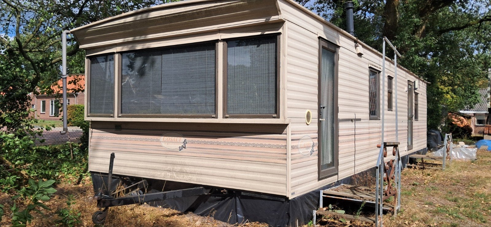 chalet/sta caravan  capri super