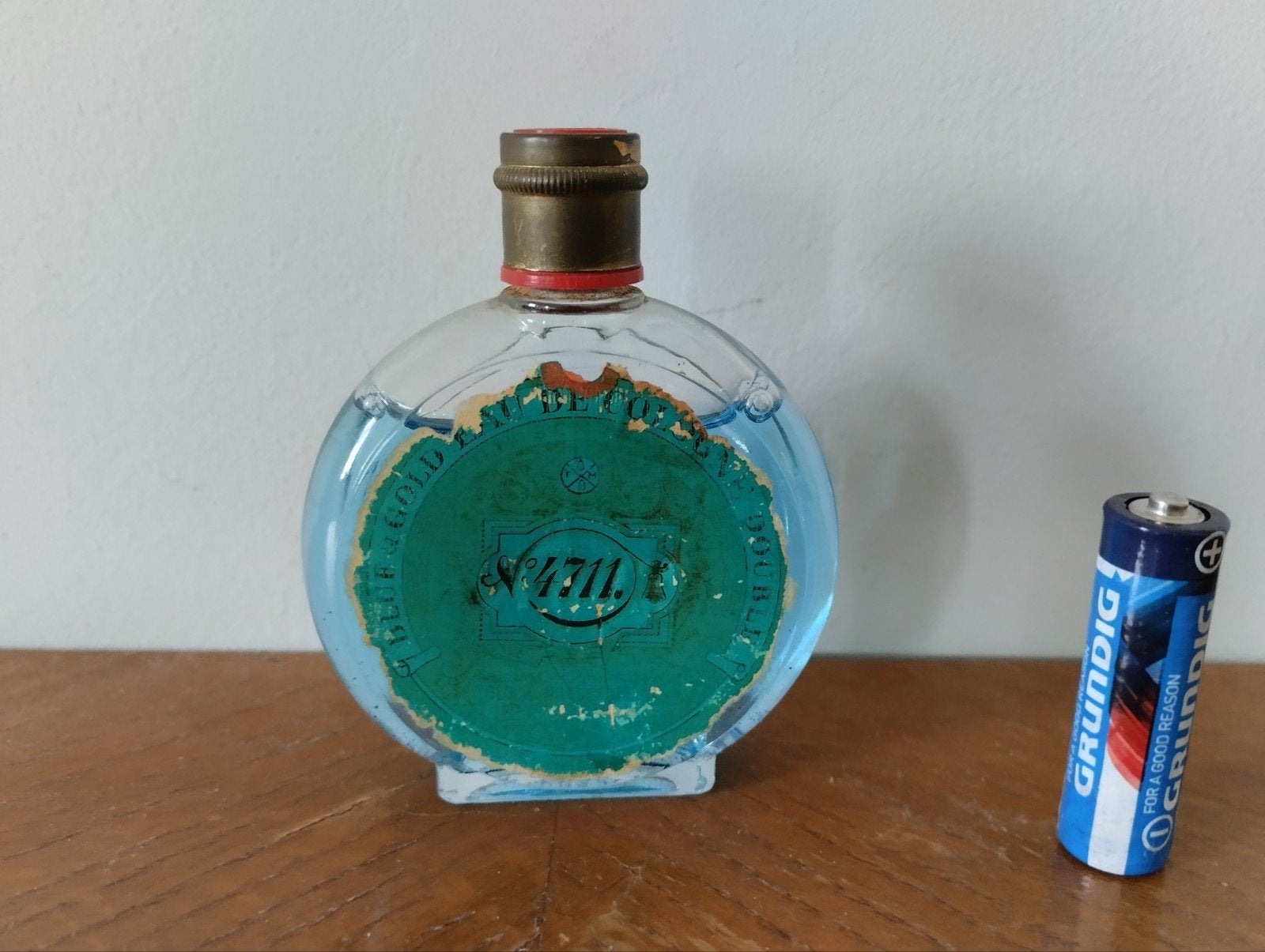 Oud parfumflesje, Ophalen of Verzenden, Gebruikt, Miniatuur