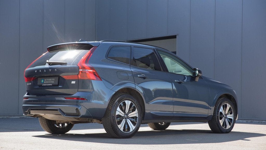 Volvo XC60 2.0 T6 Plug-in hybrid AWD Plus Dark Panorama H/K, Auto's, Volvo, Automaat, Gebruikt, 2063 kg, 4 cilinders