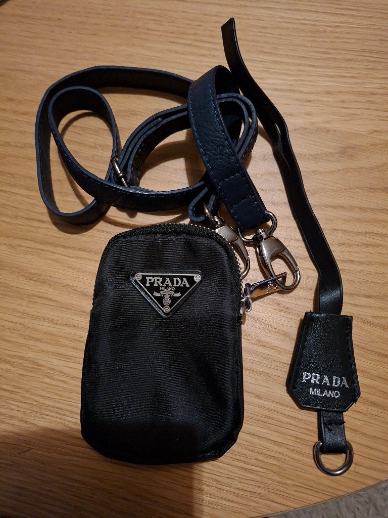 Zgan. Prada mini nylon Tasje/sleutelhanger, Ophalen of Verzenden, Zo goed als nieuw, Zwart, Overige typen
