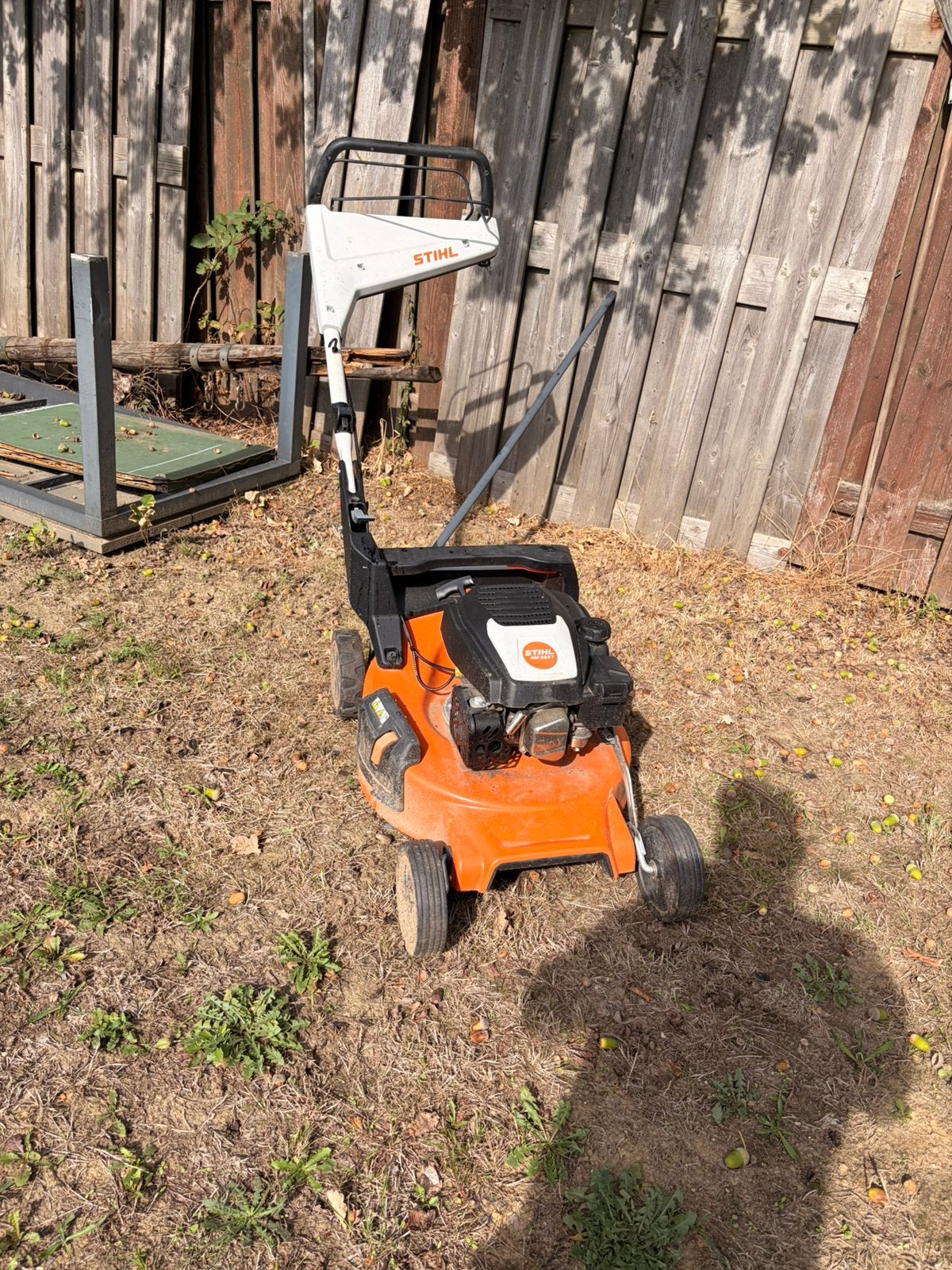 Stihl grasmaaier opknapper., Ophalen