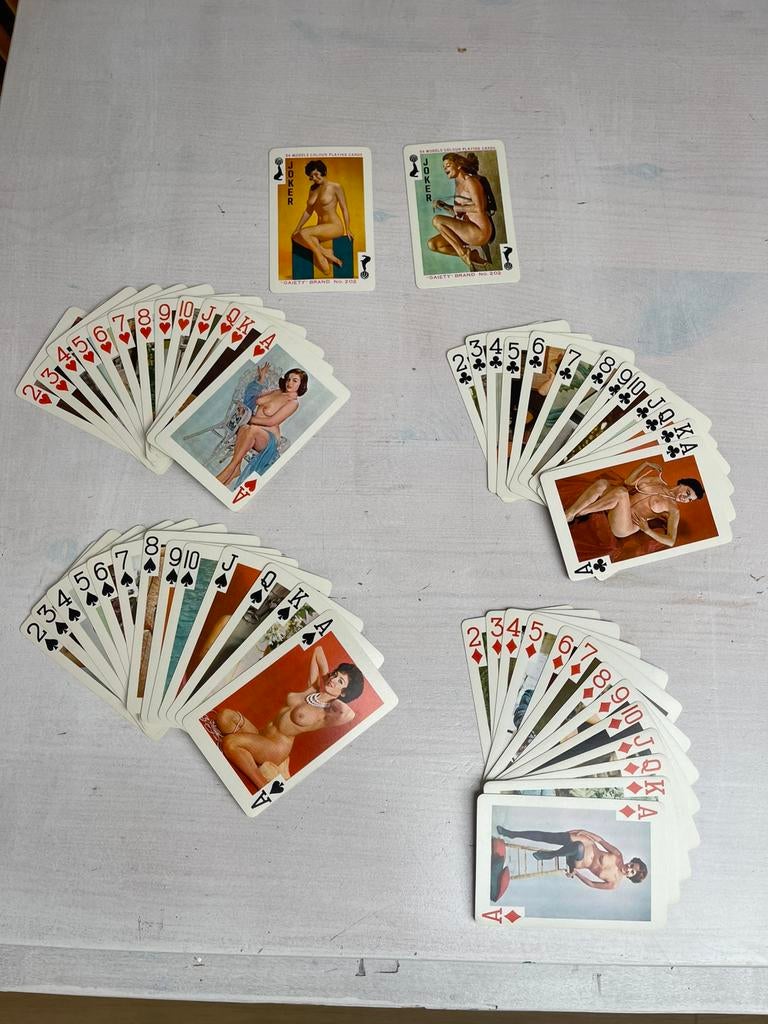 Pin-up kaartspel. Vijftiger / zestiger jaren., Ophalen of Verzenden, Zo goed als nieuw