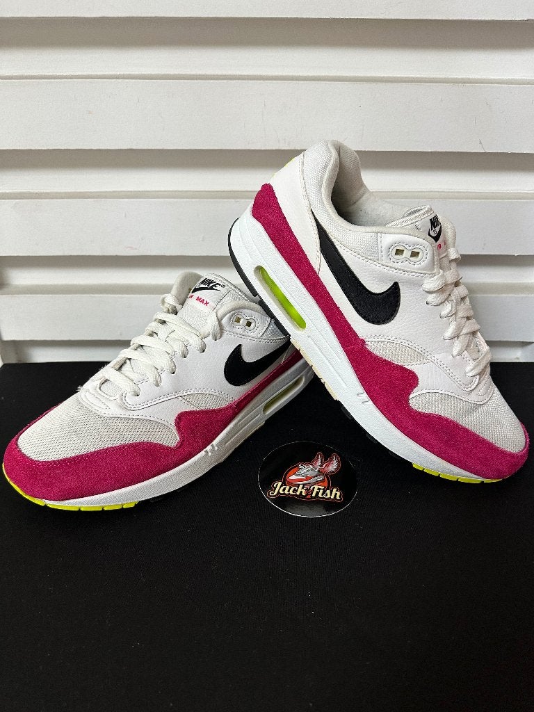 Nike Air Max 1 Volt rush pink - size 42,5, Nike air max, Overige kleuren, Ophalen of Verzenden, Sneakers of Gympen