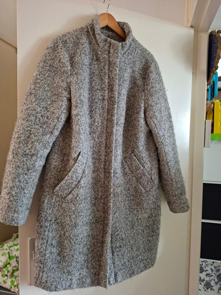 Mooie grijze winterjas van Miss Etam, maat L, Kleding | Dames, Jassen | Winter, Maat 42/44 (L), Ophalen of Verzenden, Zo goed als nieuw