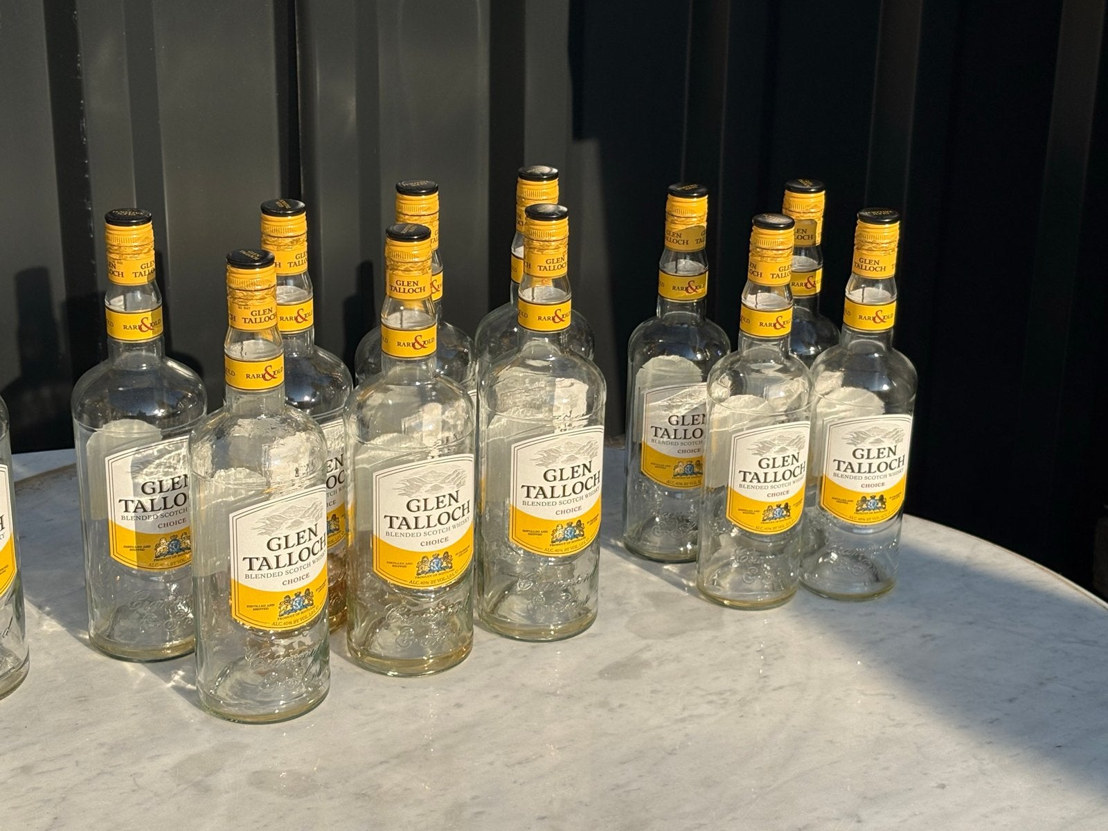 Lege Glen Talloch en Bokma whiskeyflessen, Ophalen, Gebruikt