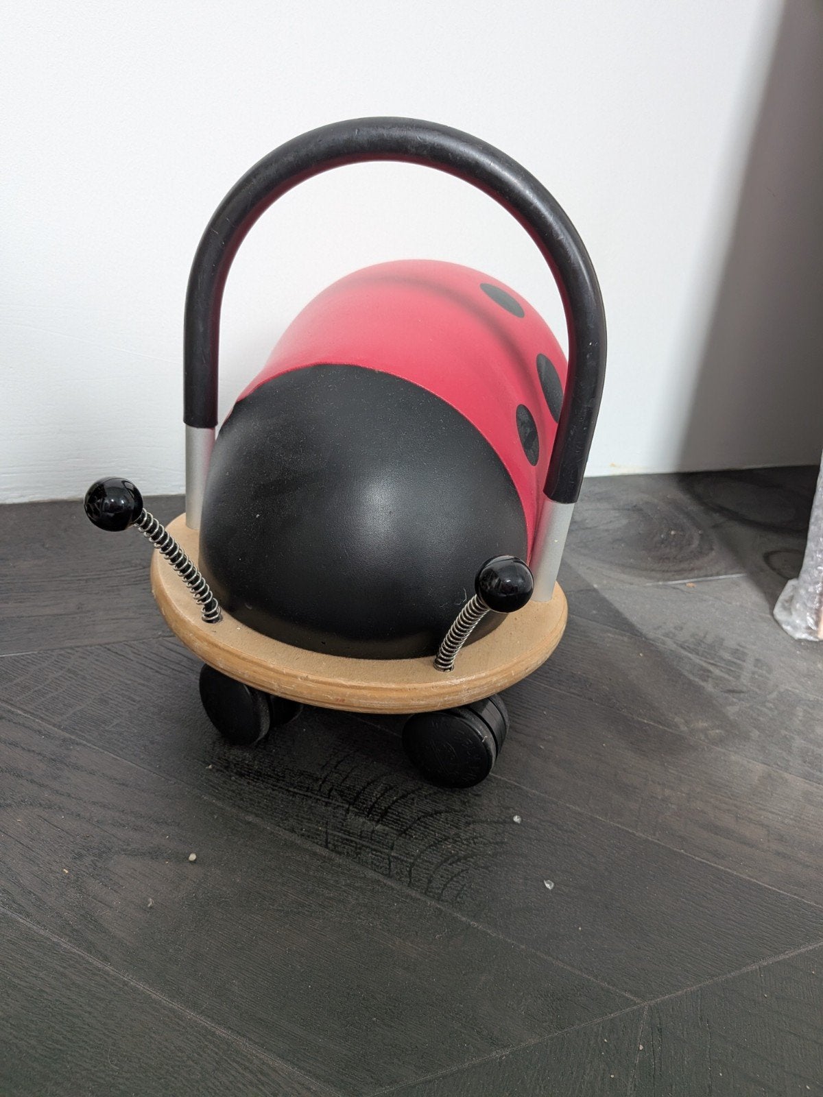 Wheelybug Lieveheersbeestje Loopwagen, Ophalen