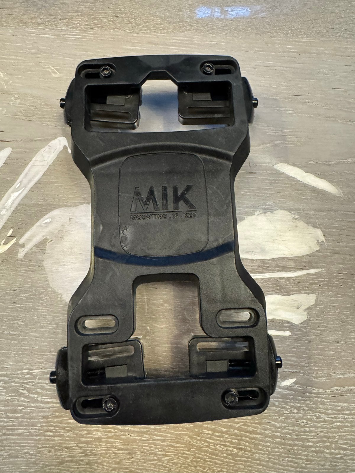 MIK Universele Adapterplaat voor fietstas, mand of krat, Ophalen, Gebruikt