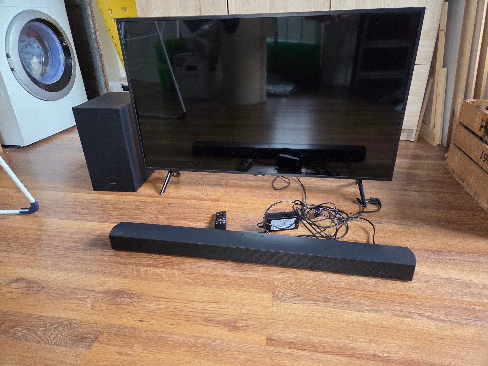 Samsung tv (43 inch) en soundbar, Ophalen, Gebruikt