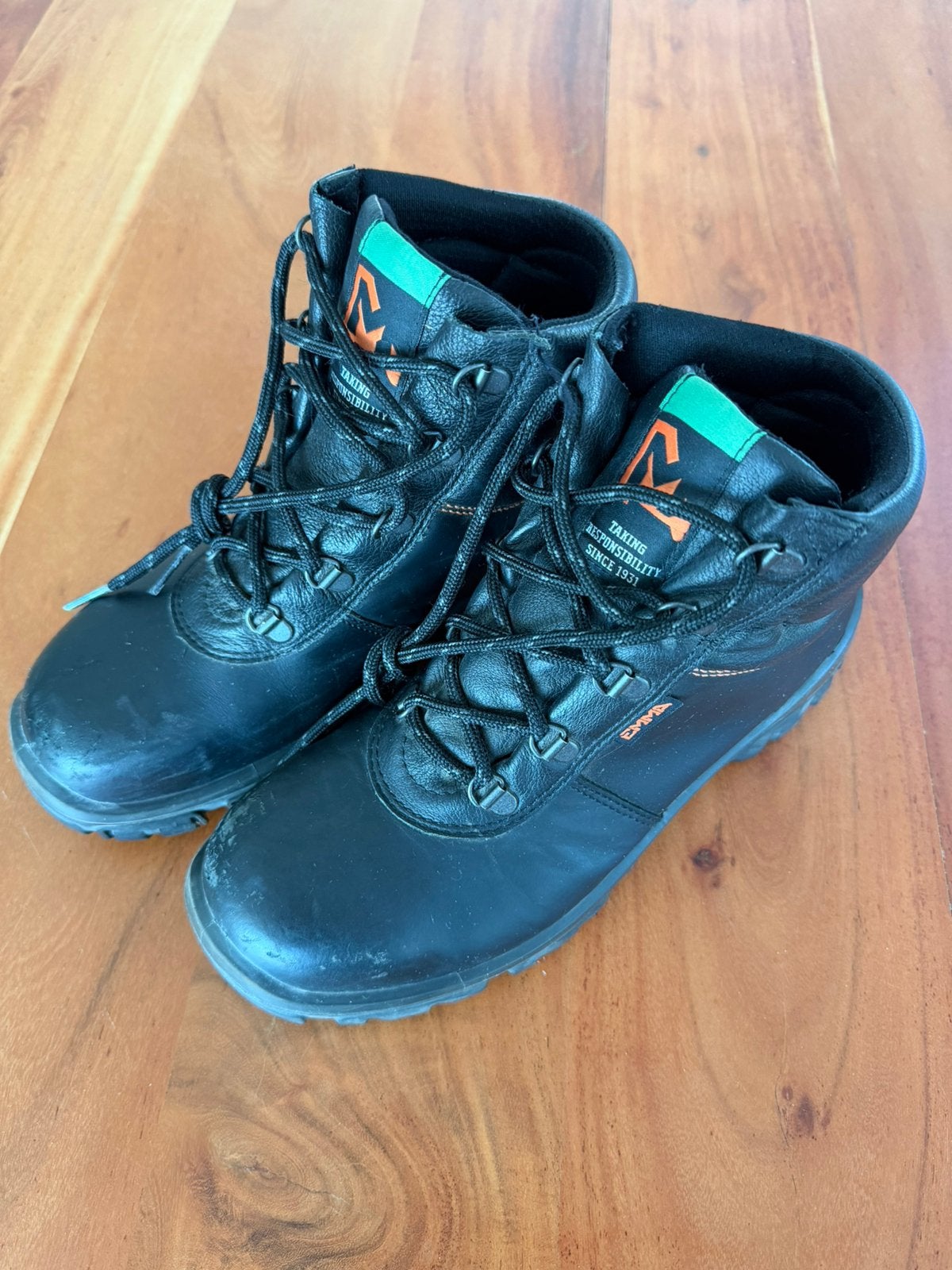 Werkschoenen Emma, Ophalen of Verzenden, Zo goed als nieuw