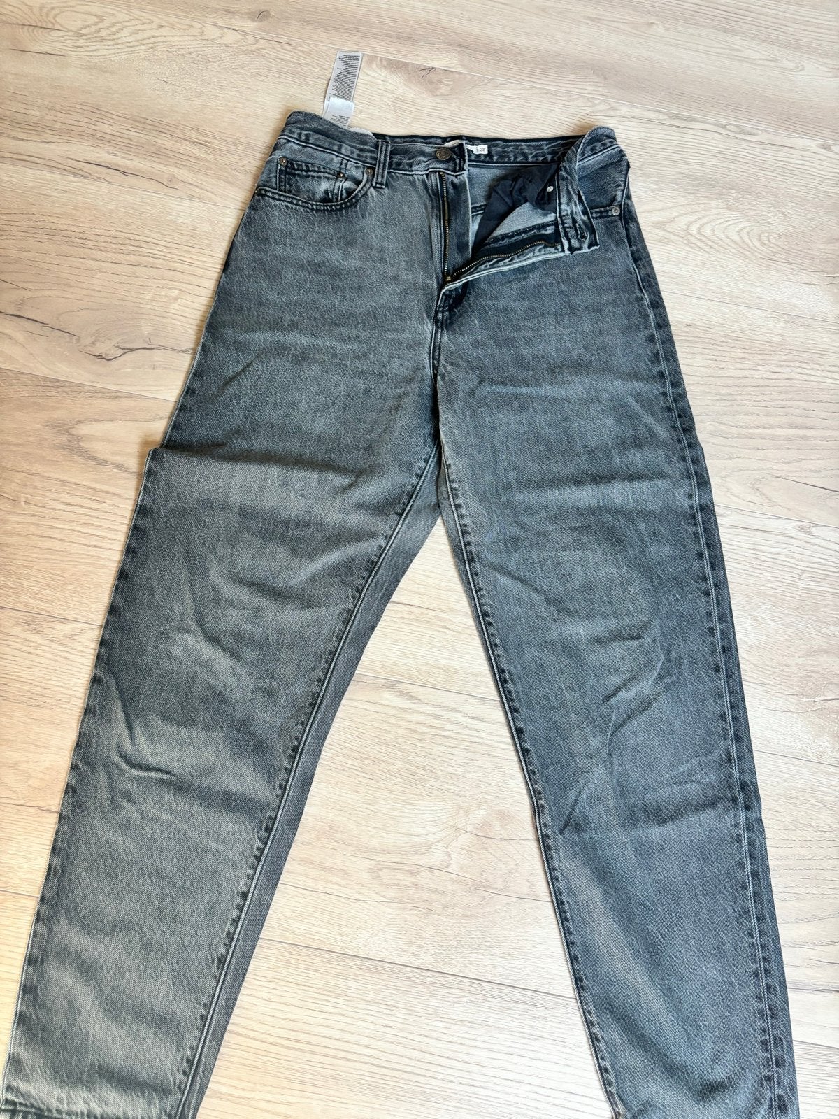 Levi's Premium High Loose Taper Jeans W28 L29, Ophalen of Verzenden, Zo goed als nieuw, Zwart, W28 - W29 (confectie 36)
