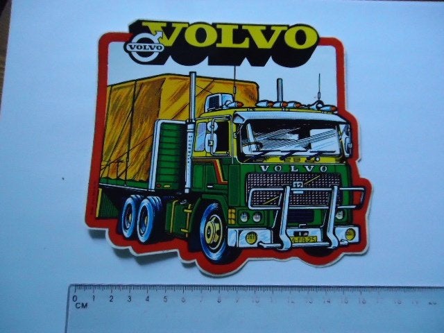 sticker 1981 VOLVO groot strip pop art kermis truck transpor, Verzenden, Zo goed als nieuw