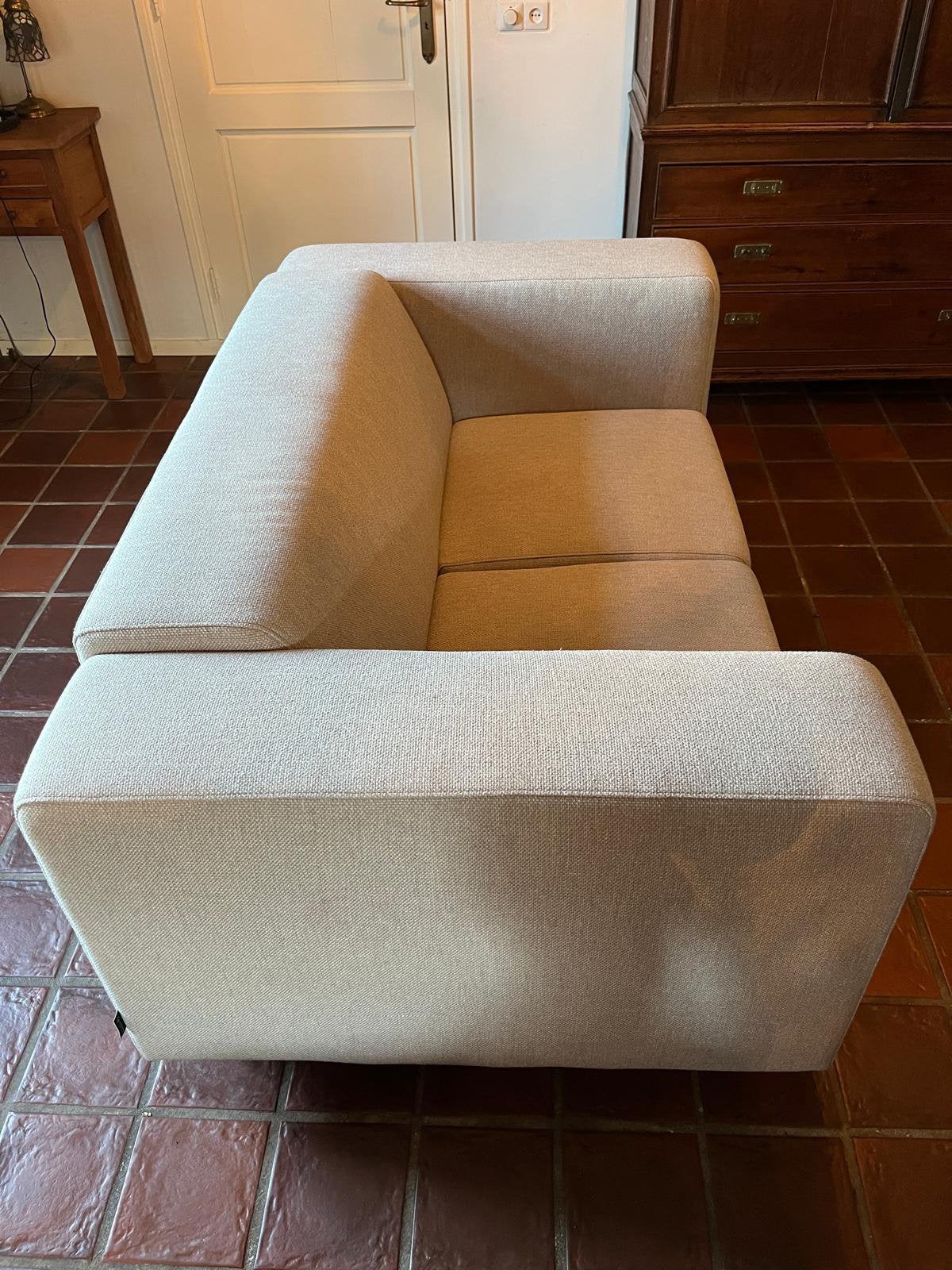 Hele nette 2-zits bank Goossens beige, Huis en Inrichting, Ophalen, Tweepersoons, 75 tot 100 cm, Zo goed als nieuw
