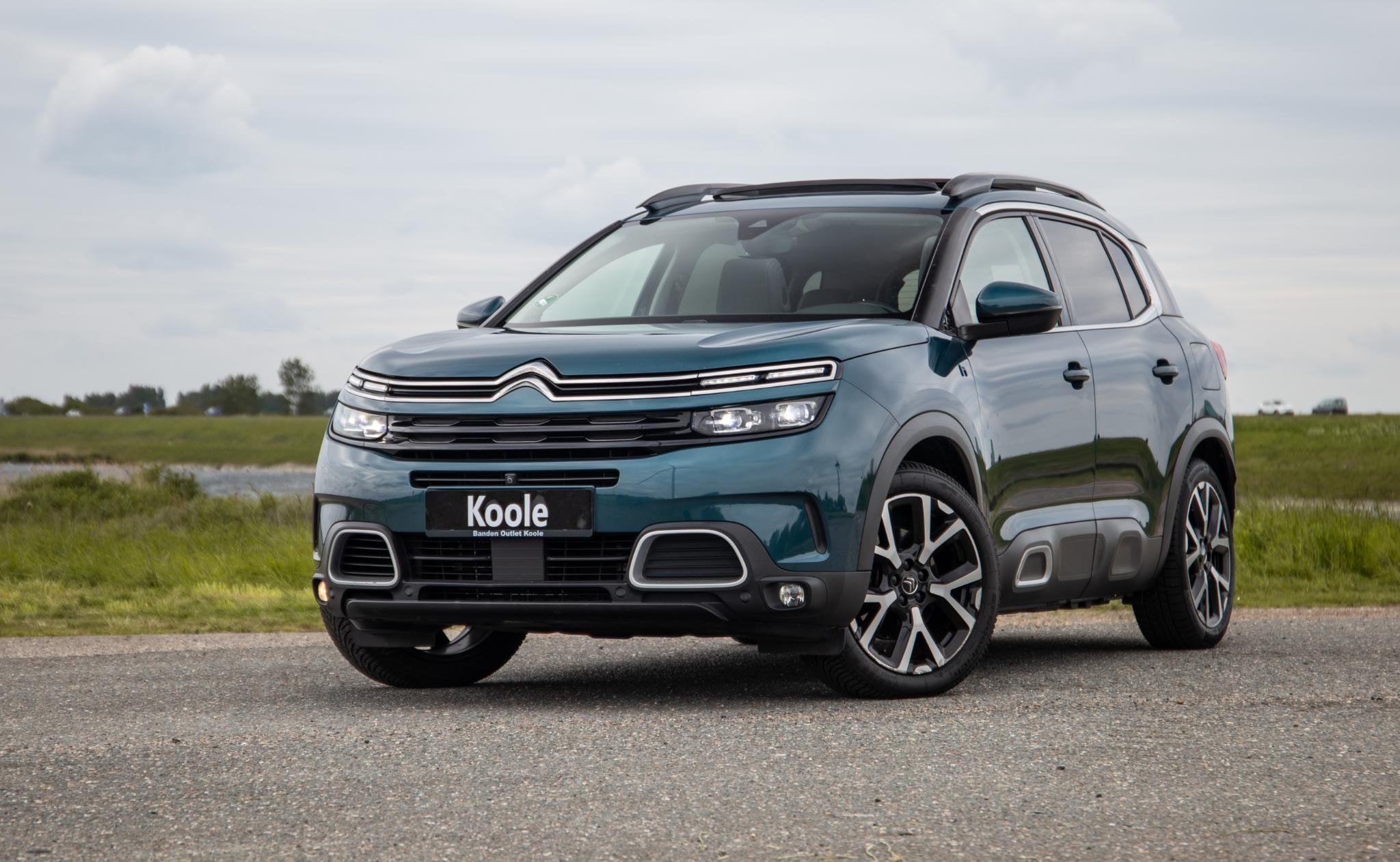 Citroen C5 Aircross 1.6 Plug-in Hybrid 225 Shine PANORAMA DA, Gebruikt, Euro 6, 4 cilinders, Leder en Stof
