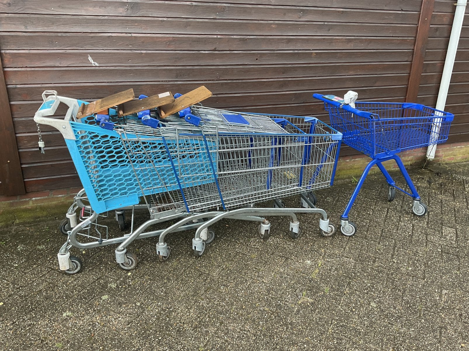 Winkelwagens - Diverse modellen en aantallen beschikbaar, Gebruikt, ., Overige typen, 100 liter of meer