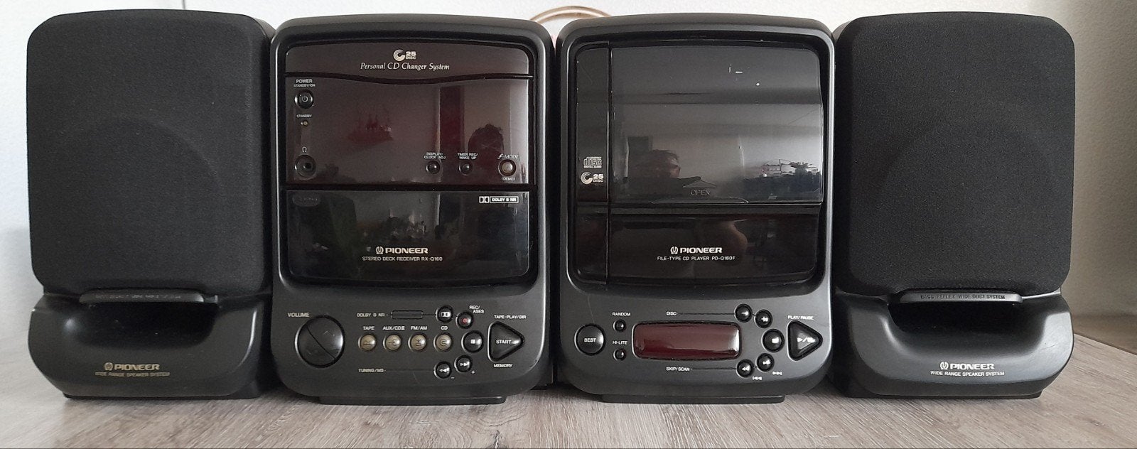 Pioneer 25 Cd Wisselaar , Cassette , & Radio