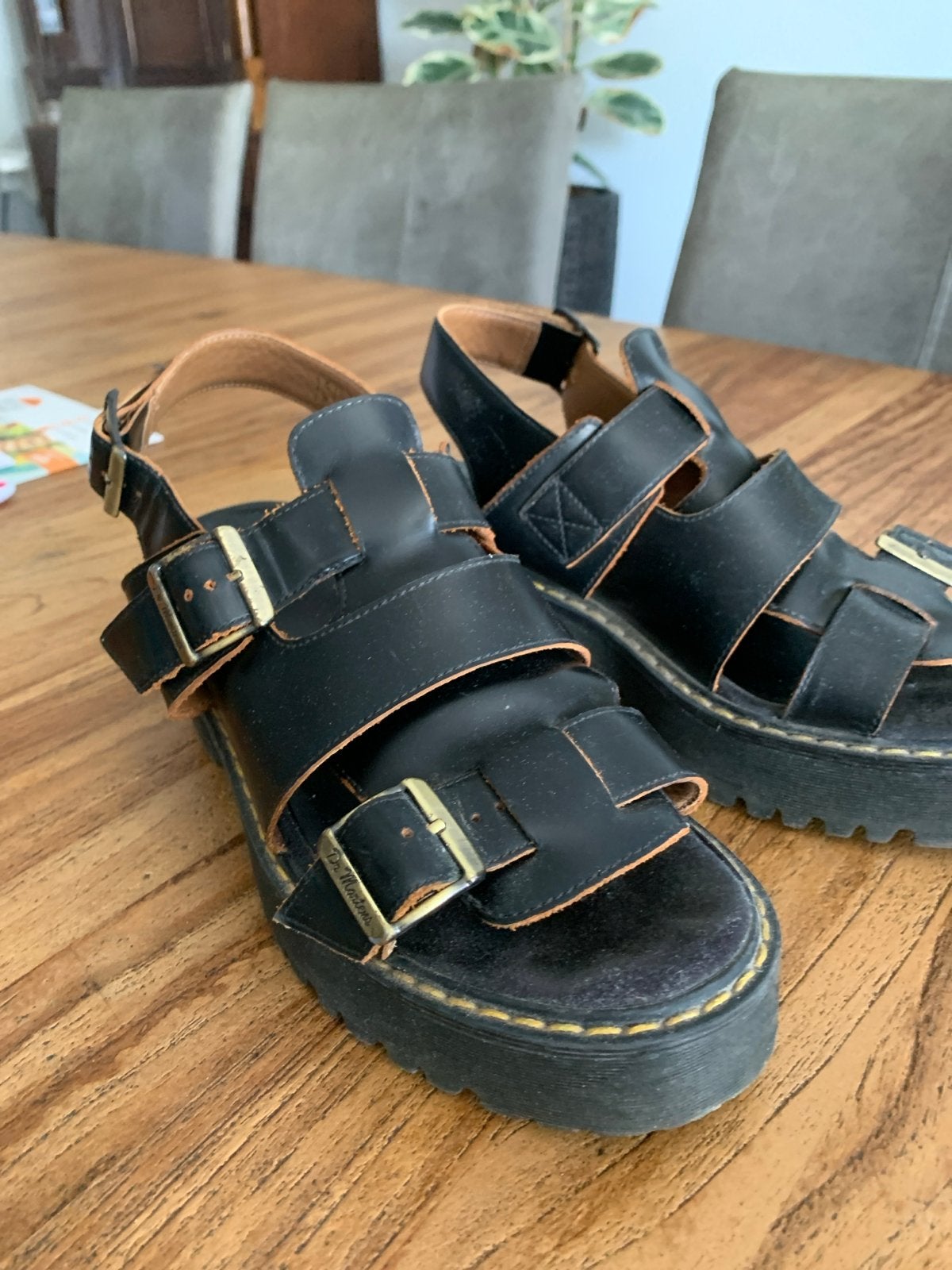 Dr. Martens Blaire Sandalen Zwart - Maat 39, Ophalen, Zo goed als nieuw, Zwart, Sandalen of Muiltjes