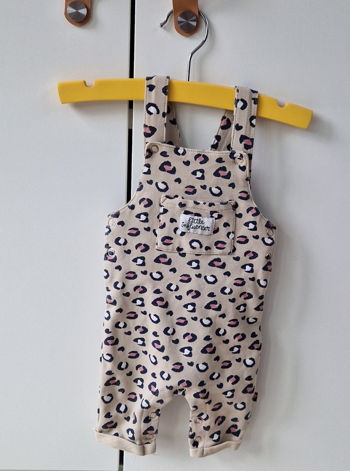 Terstal tuinpakje met luipaardprint maat 56, Kinderen en Baby's, Babykleding | Maat 56, Meisje, Terstal, Ophalen of Verzenden