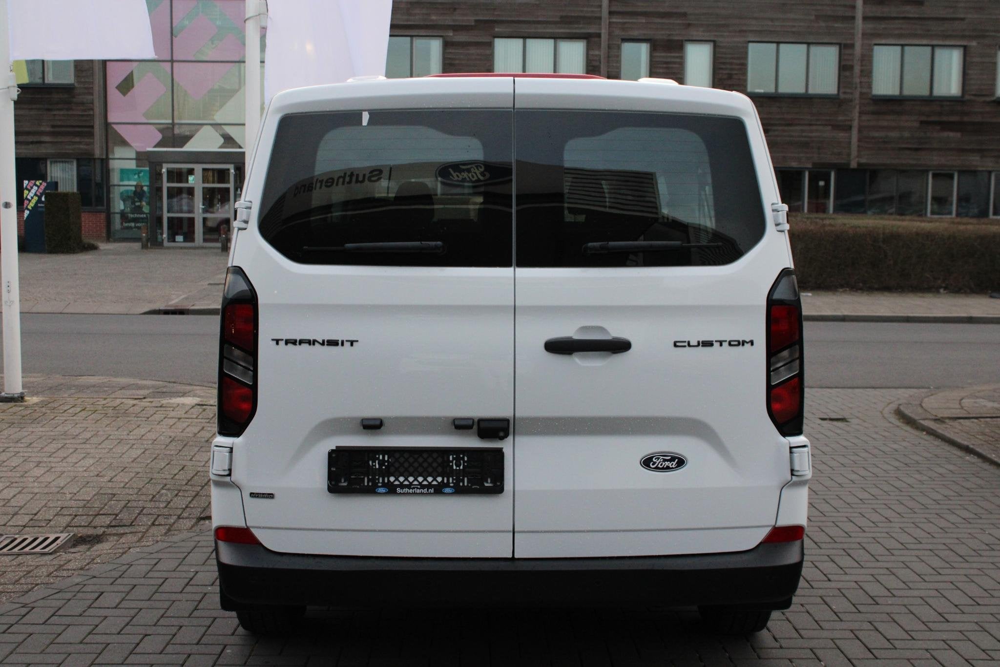 Ford Transit Custom 340 2.5 PHEV L2H1 Trend |SCI| 233pk | Ko, Auto's, 1800 kg, Wit, Bedrijf, Hybride Elektrisch/Benzine