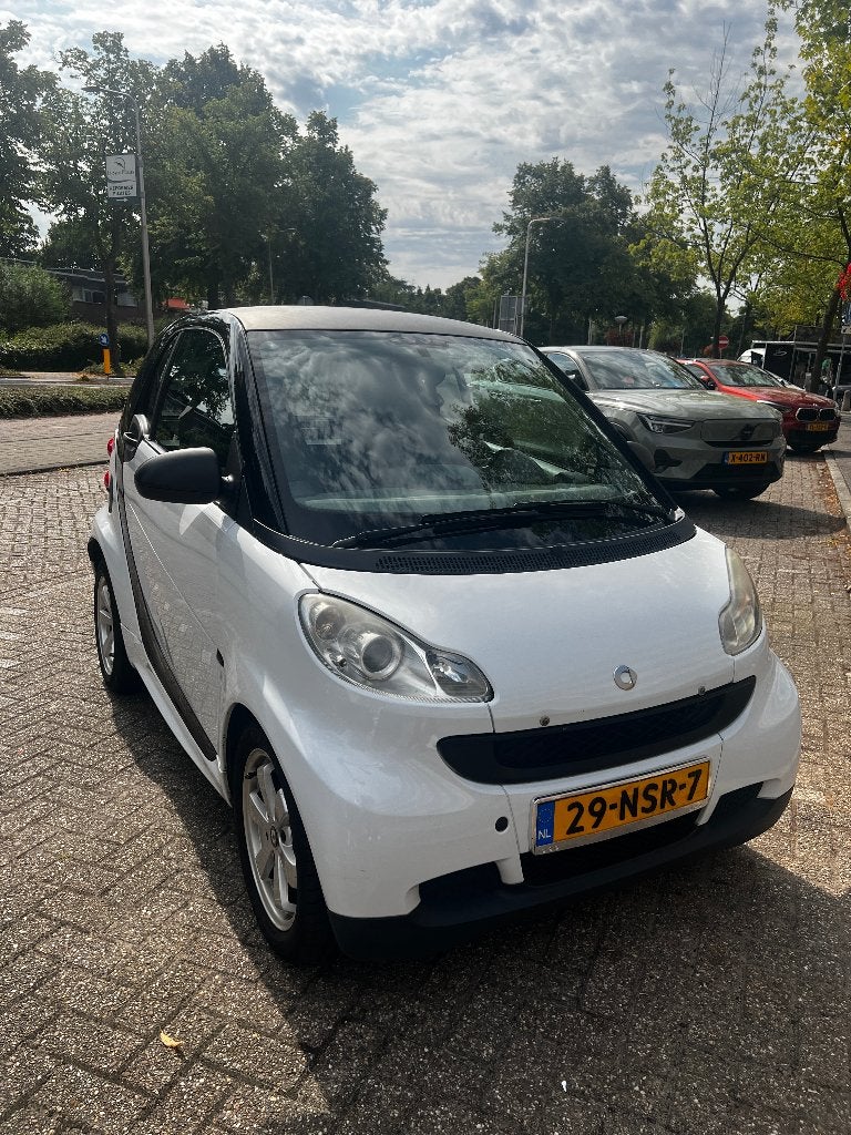 Smart ForTwo 1.0 45KW Coupe MHD AUT 2010 Zwart, Auto's, Automaat, Achterwielaandrijving, 61 pk, Origineel Nederlands