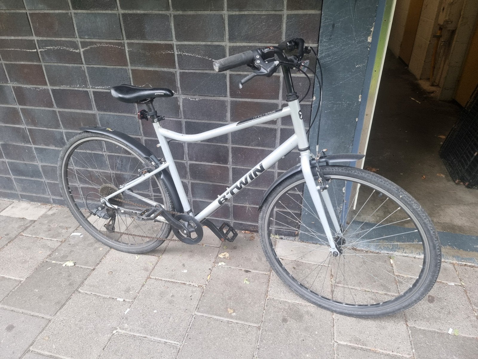 B'TWIN Hybride Fiets - Ideaal voor Stad en Tour, Overige merken, Velgrem, Ophalen of Verzenden, Minder dan 10 versnellingen