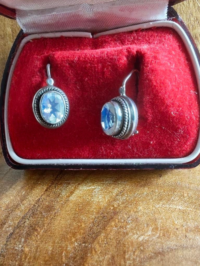Vintage Zilver 925 Oorbellen met Facet Maansteen, Sieraden, Tassen en Uiterlijk, Oorbellen, Ophalen of Verzenden, Met edelsteen
