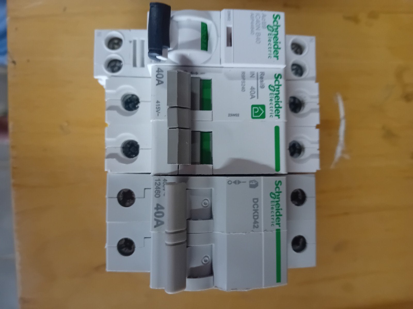 Diverse installatieautomaten en aardlekschakelaars, Ophalen of Verzenden, Gebruikt