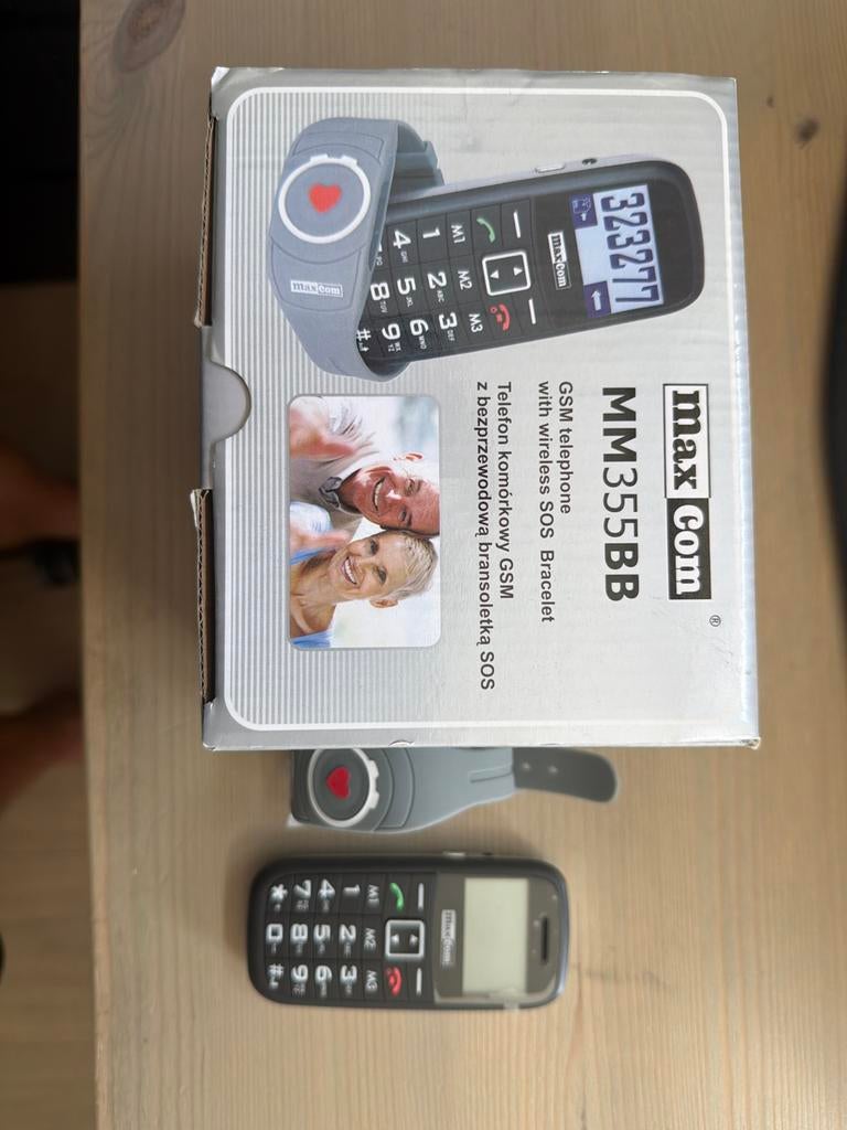 Maxcom MM355BB GSM telefoon met SOS armband, Telecommunicatie, Geen camera, Nieuw, Ophalen of Verzenden, Klassiek of Candybar