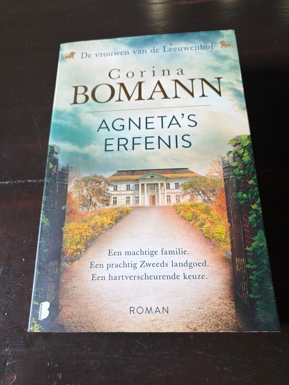 Agneta's Erfenis - Corina Bomann (De Leeuwenhof), Boeken, Ophalen of Verzenden, Zo goed als nieuw, Corina Bomann, Nederland