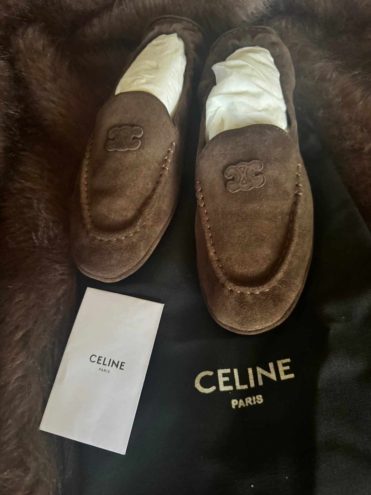 Celine instappers bruin suede, Kleding | Dames, Schoenen, Ophalen of Verzenden, Bruin, Instappers