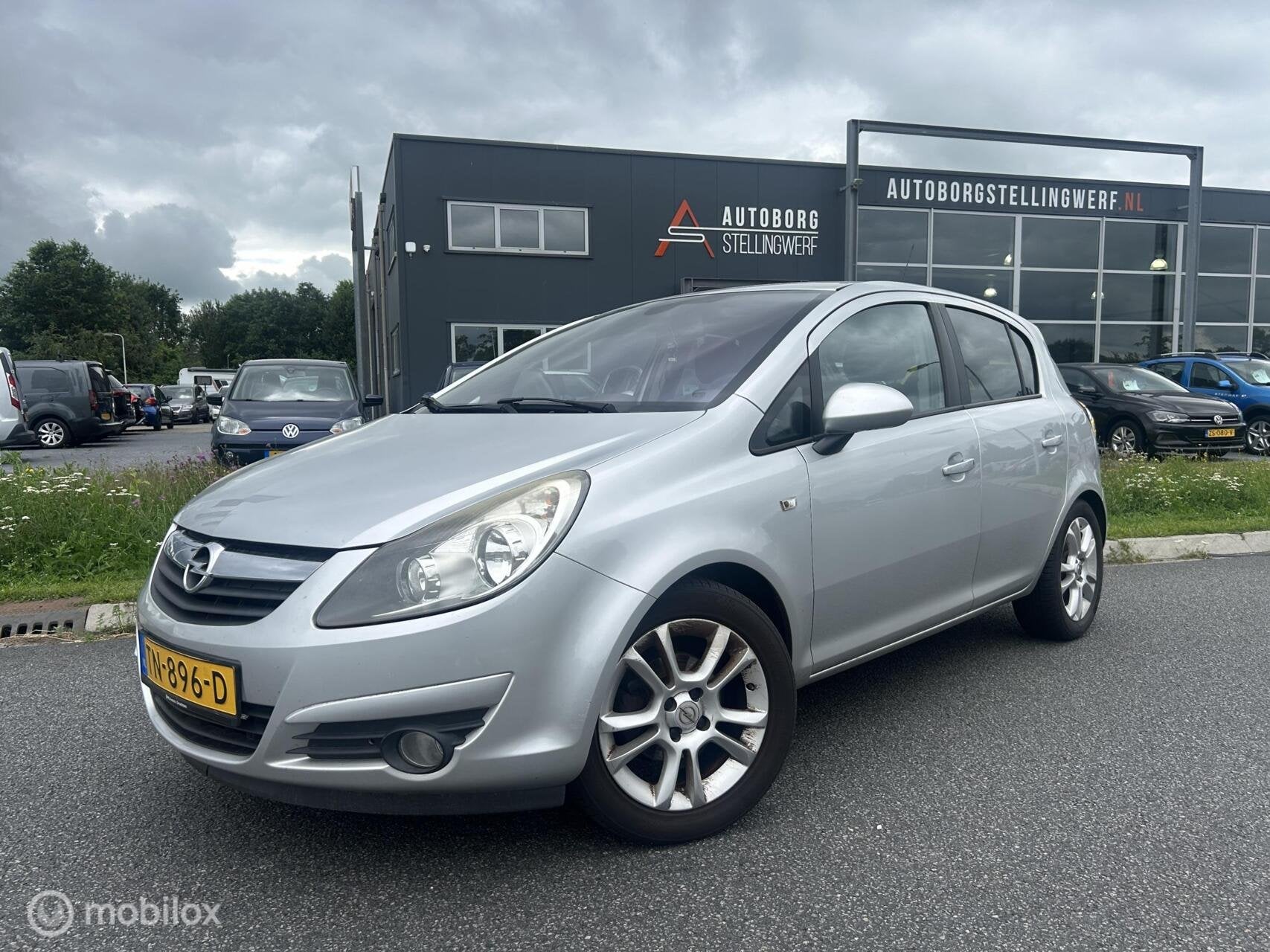 Opel Corsa 1.4-16V 5-drs [ INRUILKOOPJE ], Voorwielaandrijving, Euro 5, 1063 kg, 1398 cc