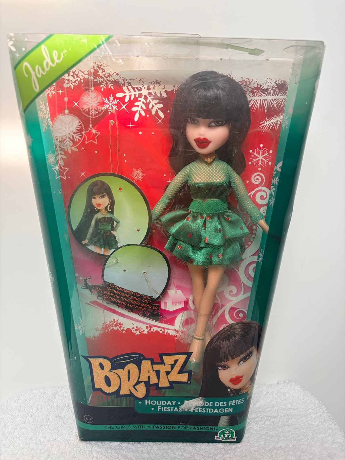 Bratz Holiday Jade pop - Nieuw in doos, Ophalen of Verzenden, Nieuw, Overige typen