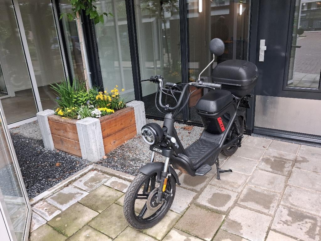 AGM Goccia Snorbrommer mat zwart, Elektrisch, Zo goed als nieuw, Ophalen, Overige merken