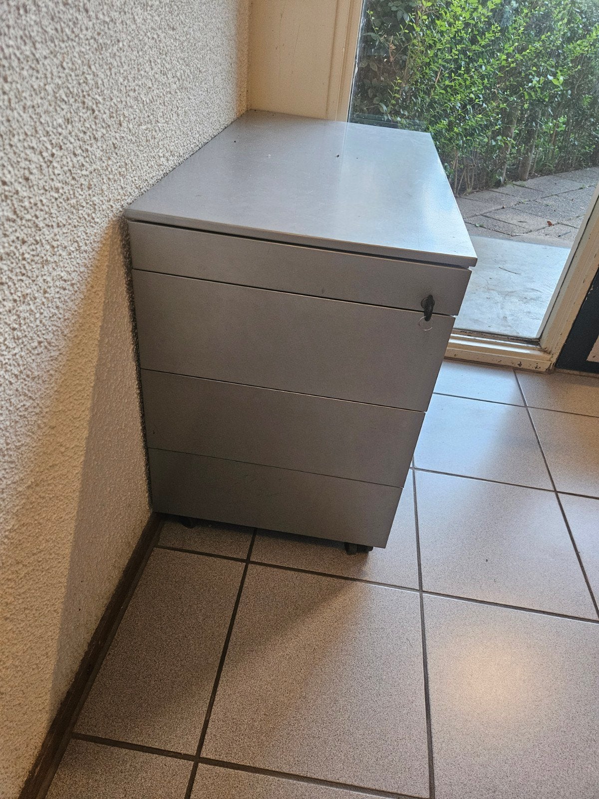 Grijze ladekast met 3 laden - 57x76x41 cm, Ophalen, Gebruikt
