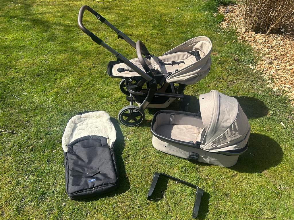 Joolz Hub+ complete set met reiswieg en voetenzak, Kinderen en Baby's, Overige merken, Ophalen of Verzenden, Zo goed als nieuw