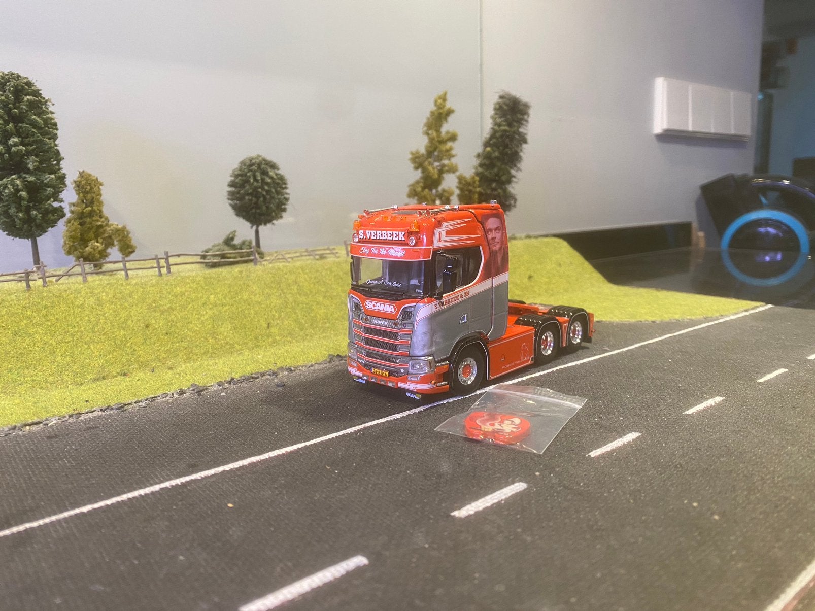 Scania next trekker van S.Verbeek met certificaat, Hobby en Vrije tijd, Modelauto's | 1:50, Ophalen of Verzenden, Zo goed als nieuw