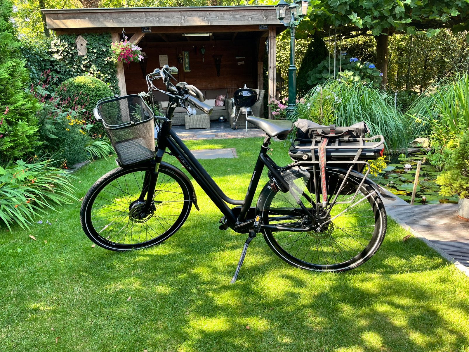 Stella Vicenza Black Superior 28” E Bike, Zo goed als nieuw, 51 tot 55 cm, 30 tot 50 km per accu, Ophalen