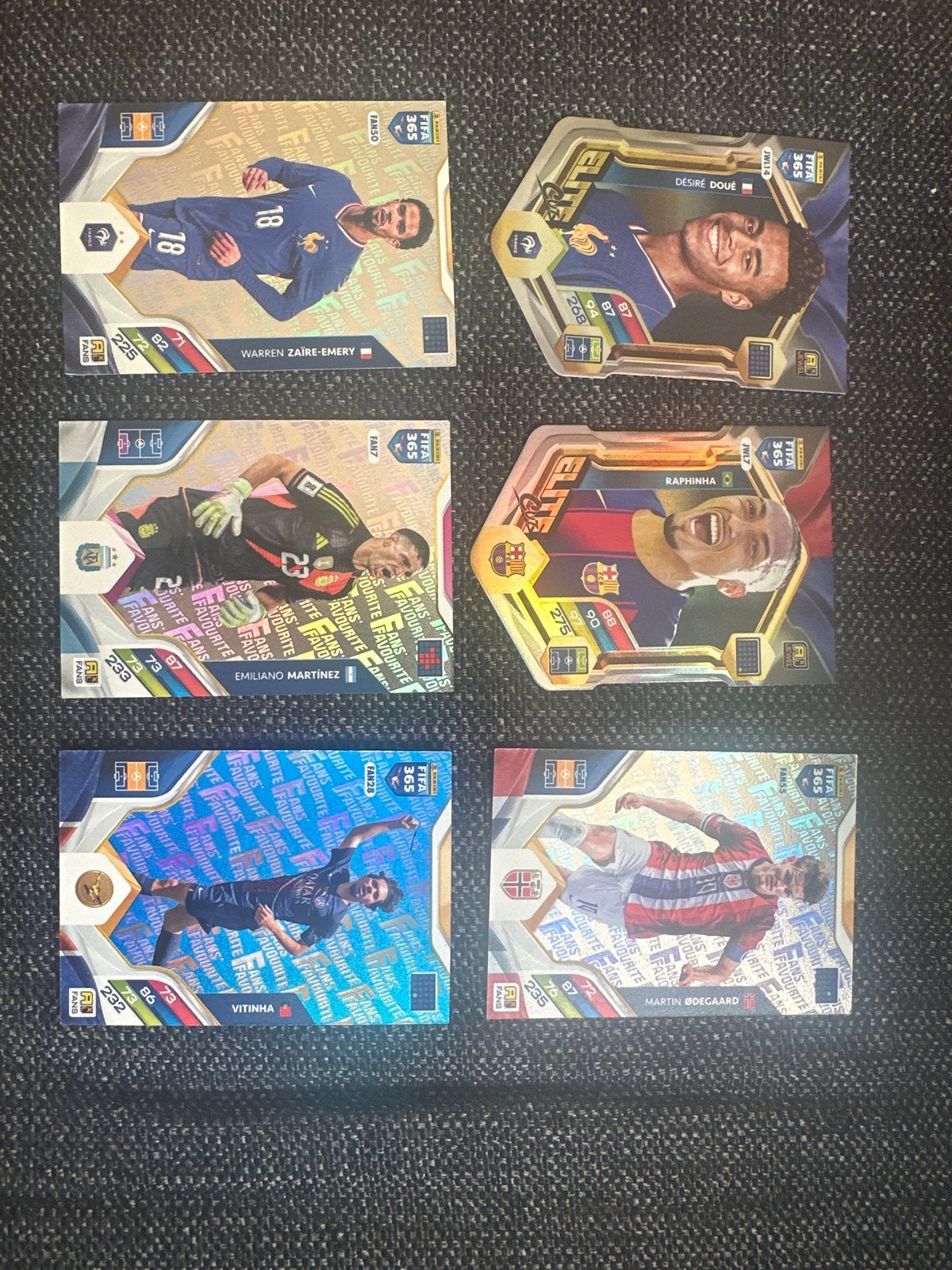FIFA 365 Panini Voetbalplaatjes - Diverse Spelers, Ophalen of Verzenden, Zo goed als nieuw, Overige sporten, Spelerskaart