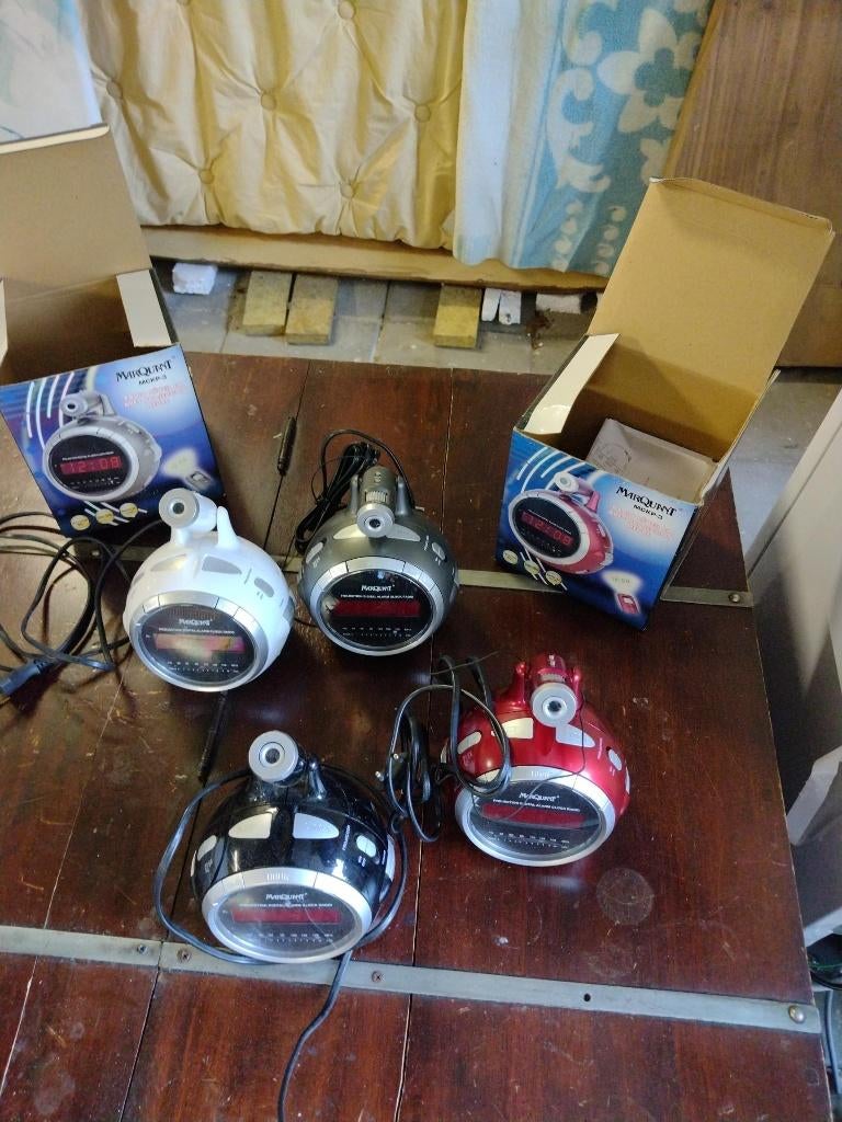 Wekker radio's, Ophalen of Verzenden, Gebruikt, Digitaal