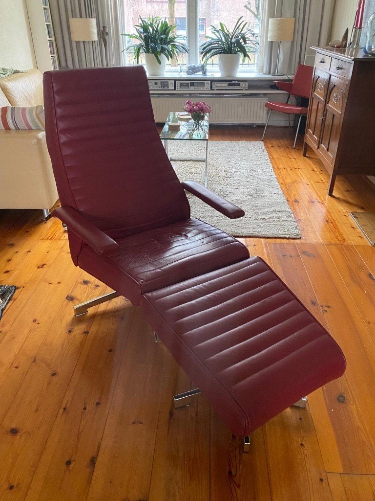Design relax fauteuil met voetenbank, Ophalen, 75 tot 100 cm, Zo goed als nieuw, Leer