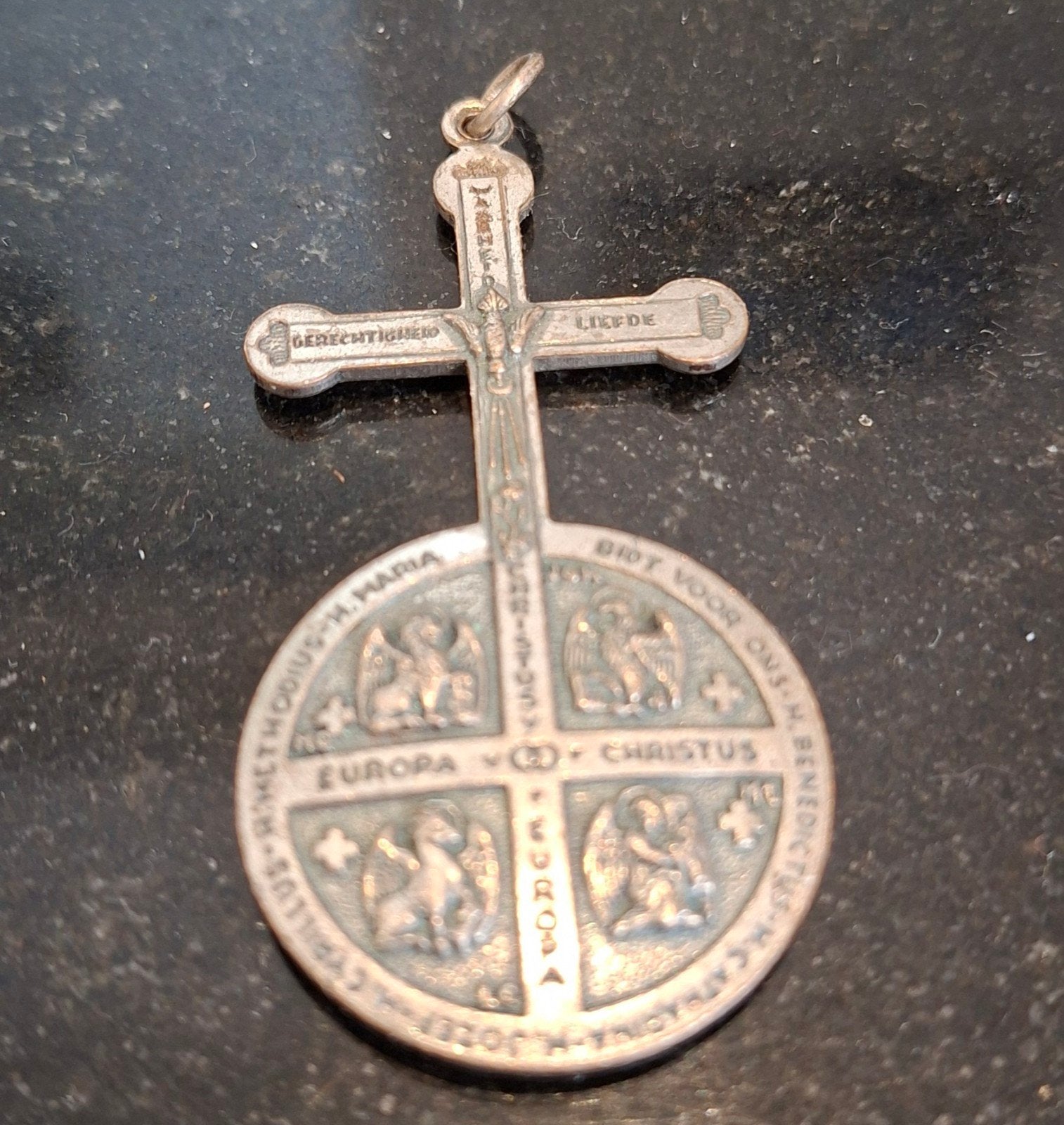 Kruisbeeld Medaille Europa Christus, Antiek en Kunst, Ophalen
