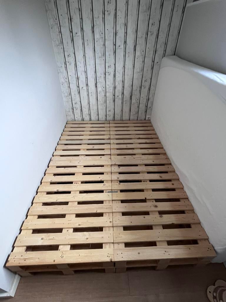 Pallets 8 x voor het maken van een pallet bed, Ophalen, Zo goed als nieuw