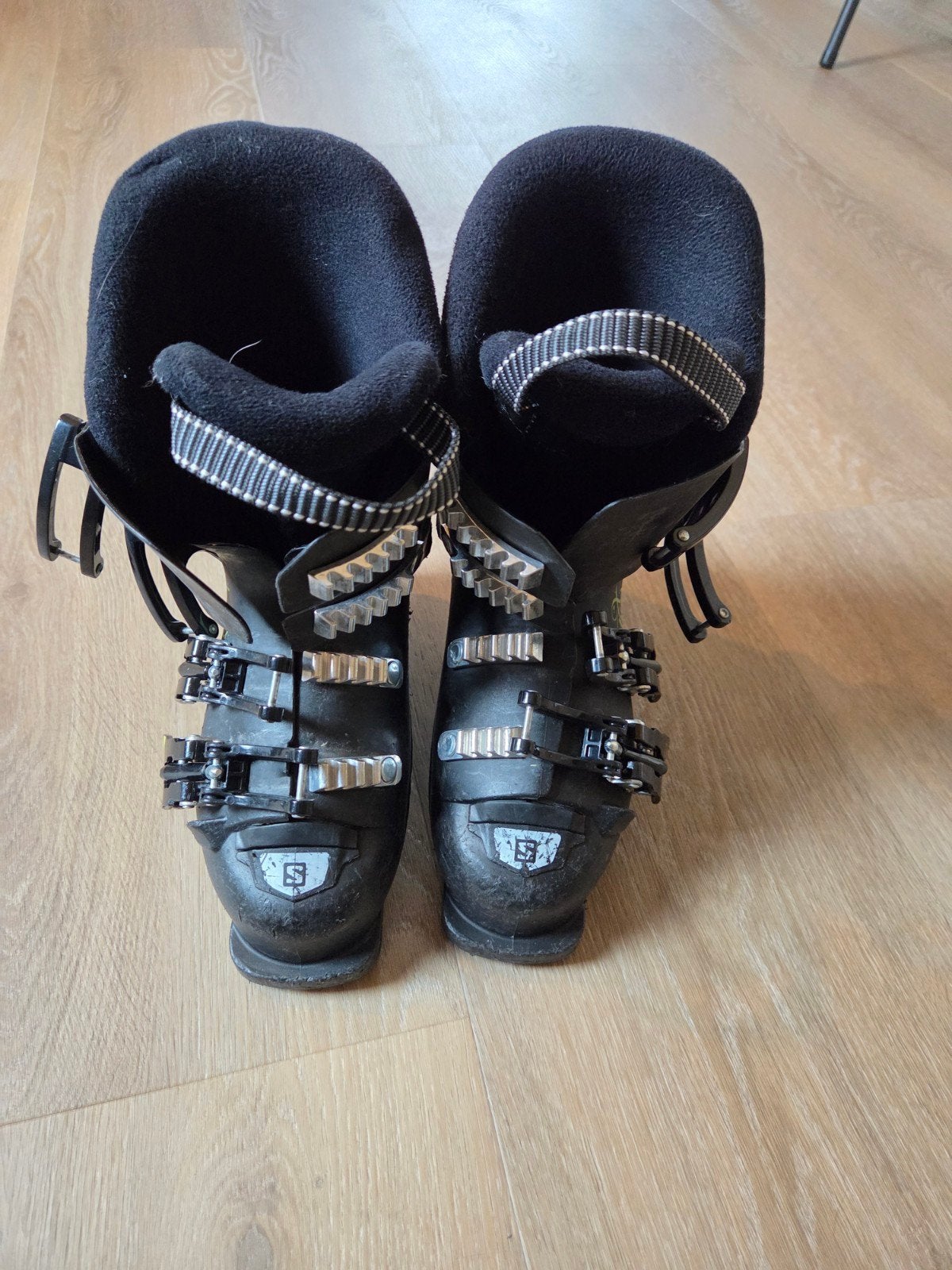 Salomon ski schoenen 20/20.5 (246mm), Ophalen, Gebruikt, Schoenen, Salomon