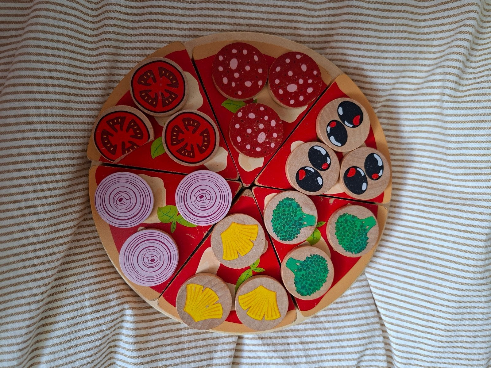 Houten pizza, Ophalen
