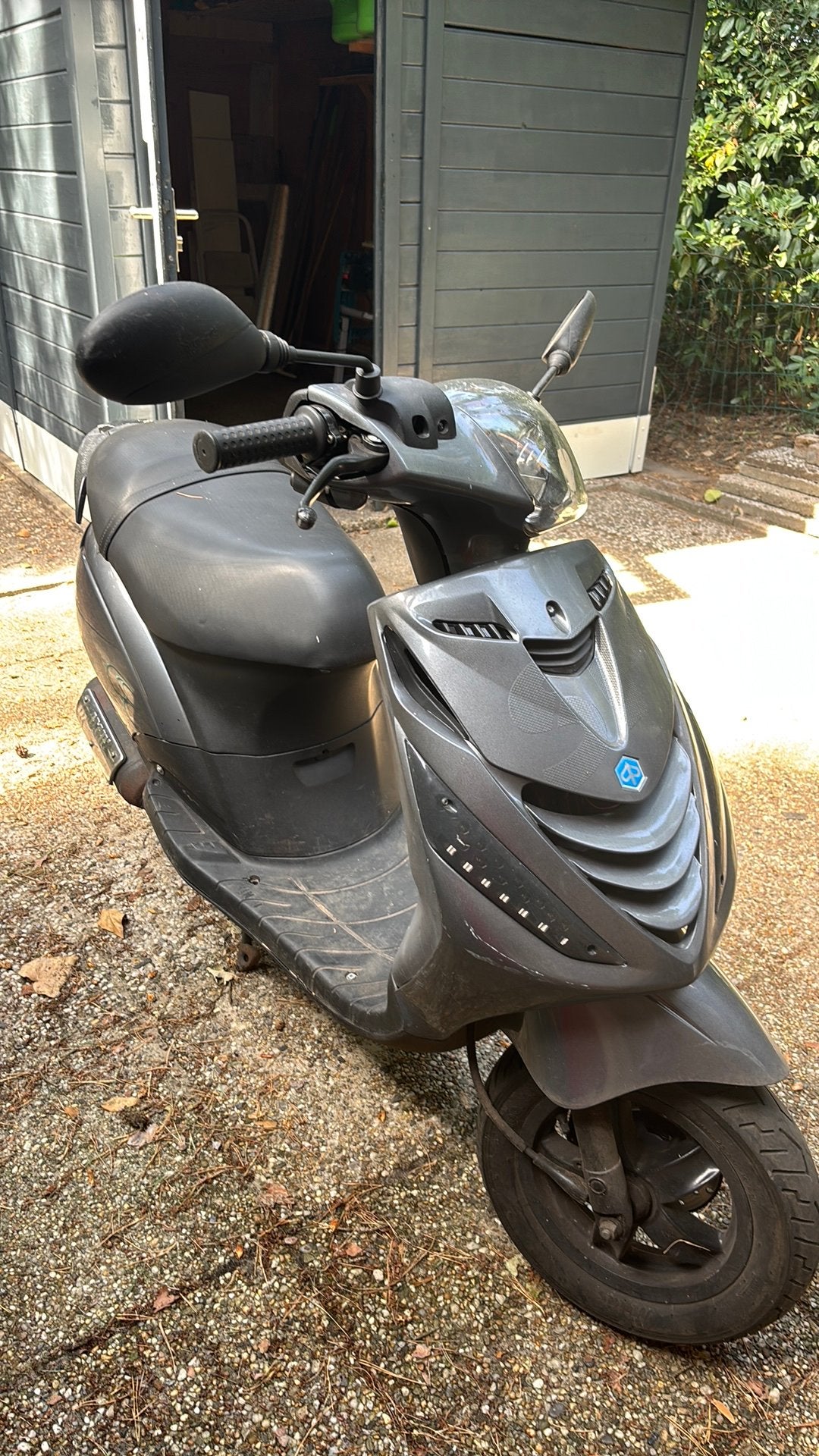 Zip , grijs, Fietsen en Brommers, Scooters | Piaggio, Ophalen, Benzine, Zip