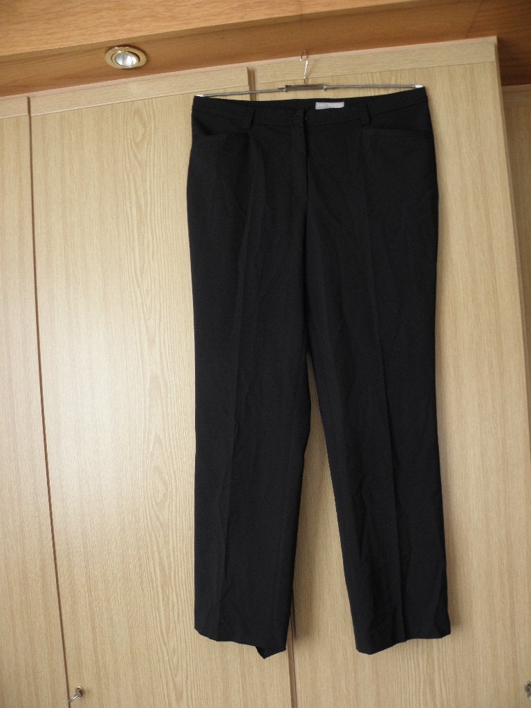 Nette zwarte kerst broek pantalon GARDEUR 44/46 nieuwstaat, Zwart, Maat 42/44 (L), Nieuw, Ophalen of Verzenden