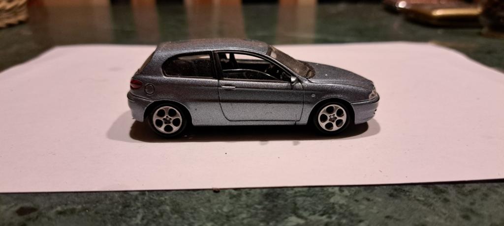 Alfa romeo 147 1:43, Ophalen of Verzenden, Auto, Solido