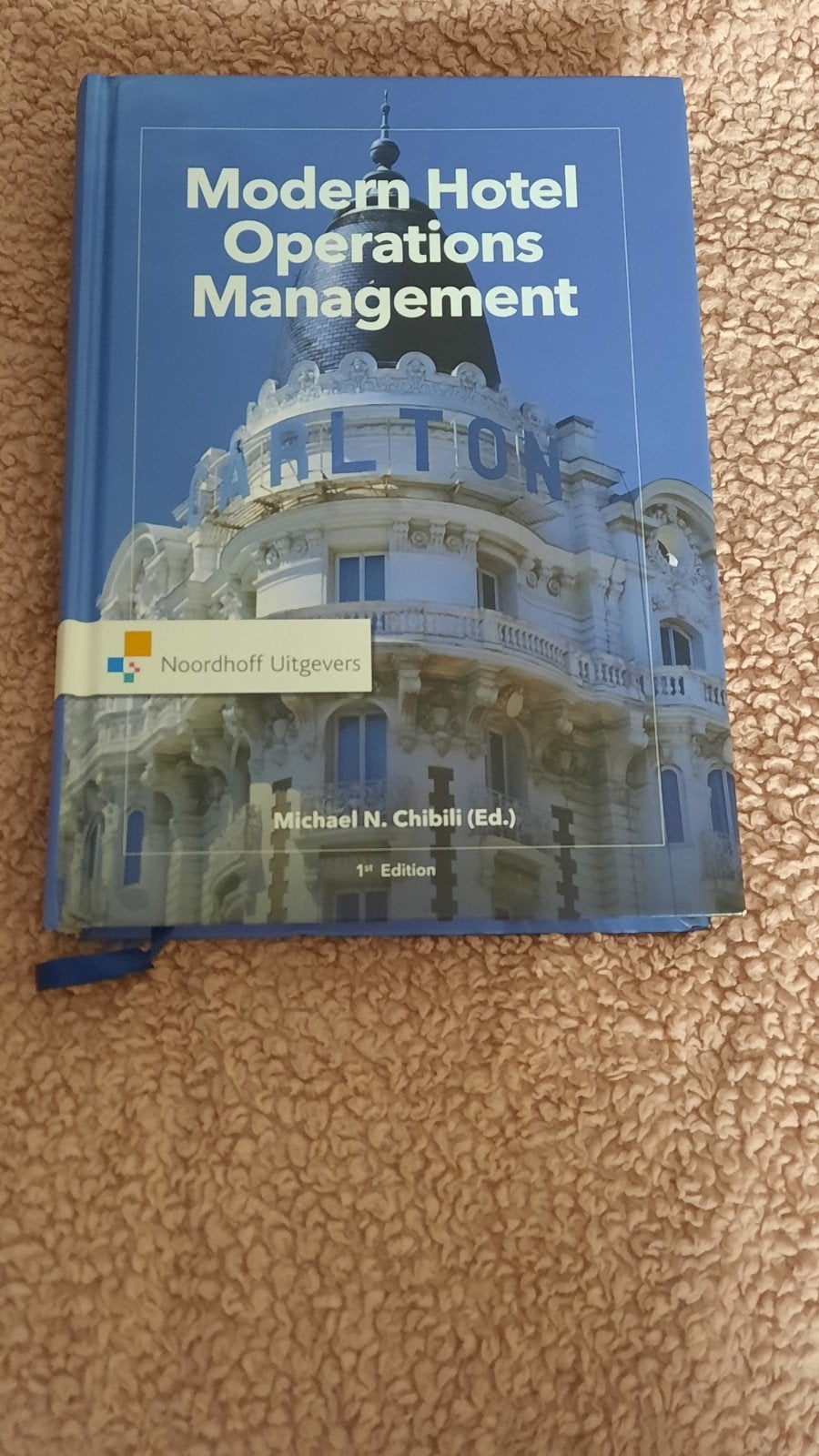 Modern Hotel Operations Management - Michael N. Chibili, Boeken, Michael N. Chibili (Ed.), Zo goed als nieuw, Gamma, HBO