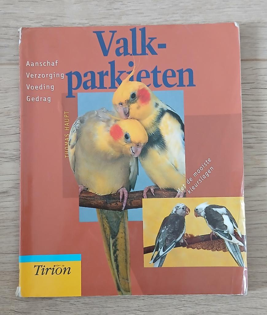 Thomas Haupt - Valkparkieten, Boeken, Ophalen of Verzenden, Gelezen, Vogels