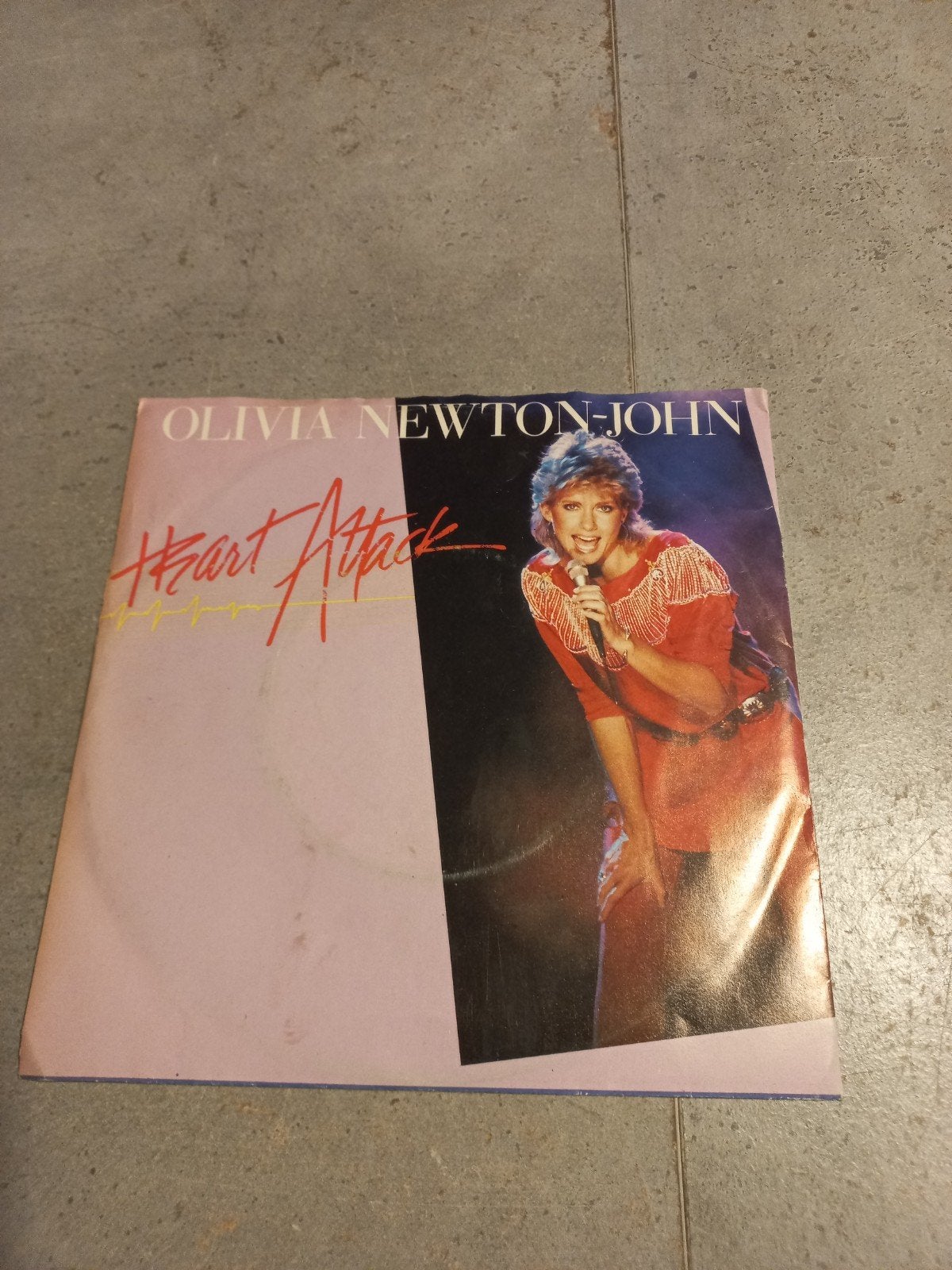 Olivia Newton-John - Heart Attack (Single), Ophalen of Verzenden, Gebruikt, 7 inch, Pop