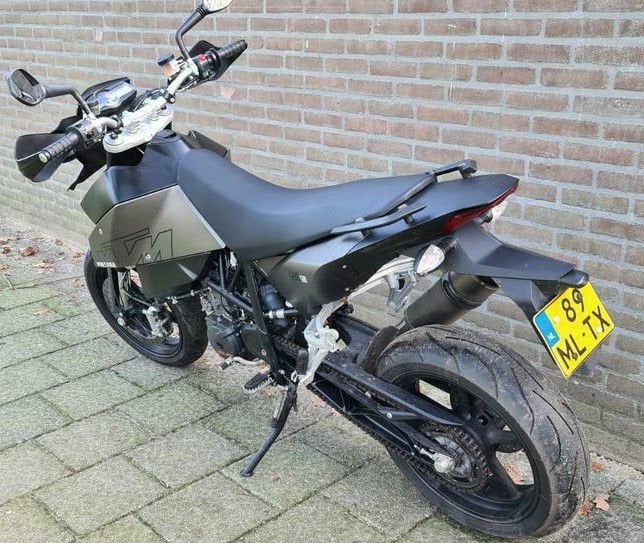 KTM 690 prestige supermoto VOOR DE SNELLE BESLISSER €4000, Ophalen, Gebruikt